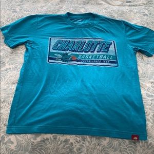 Charlotte Hornets basketball shirt size small